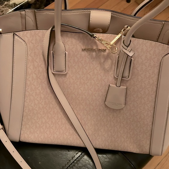 Michael KOHR pink drawstring purse and Laptop holder. - Picture 3 of 10